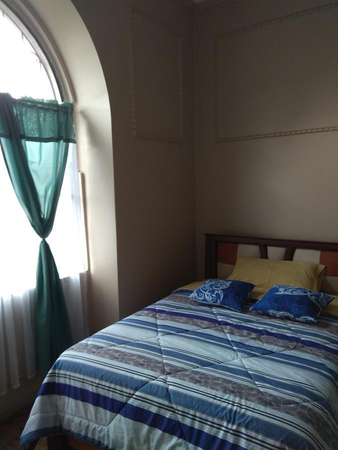 Hostal Mediodia Quito Exteriér fotografie