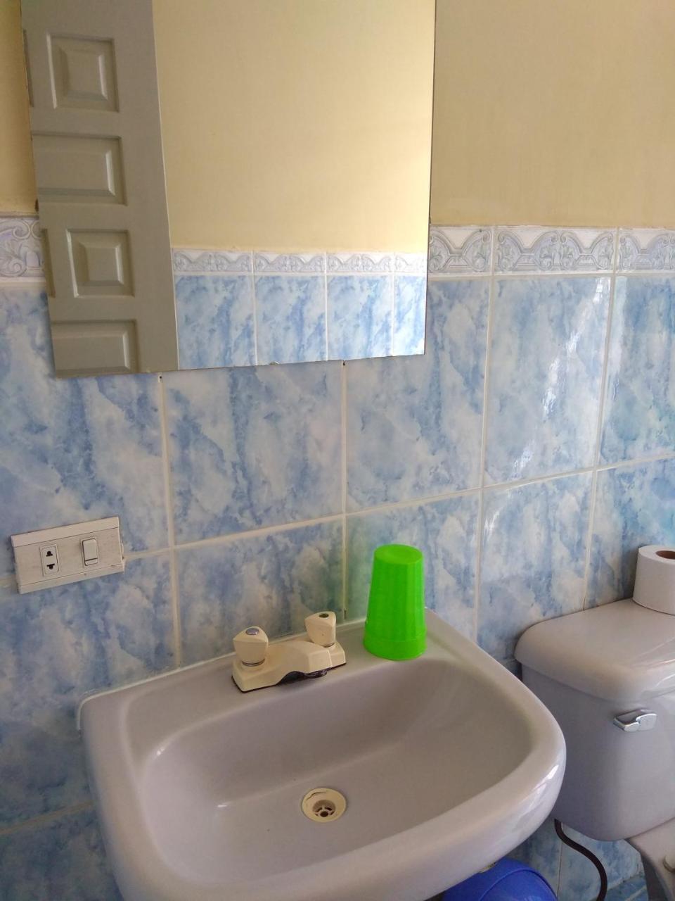 Hostal Mediodia Quito Exteriér fotografie