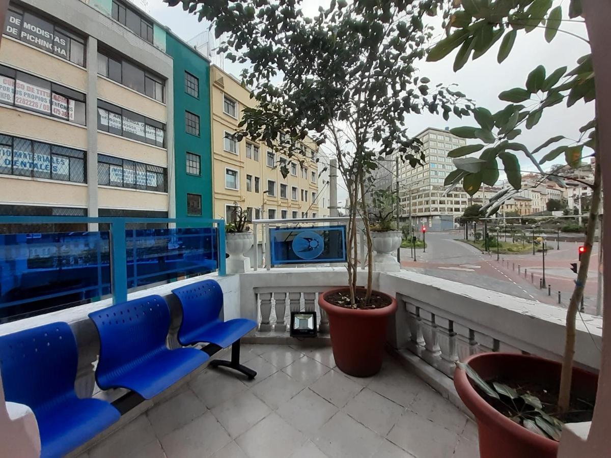 Hostal Mediodia Quito Exteriér fotografie