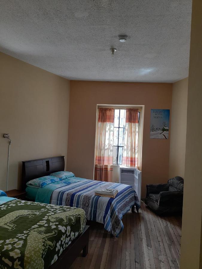 Hostal Mediodia Quito Exteriér fotografie